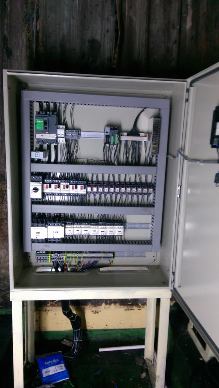 Pembuatan Panel LVMDP