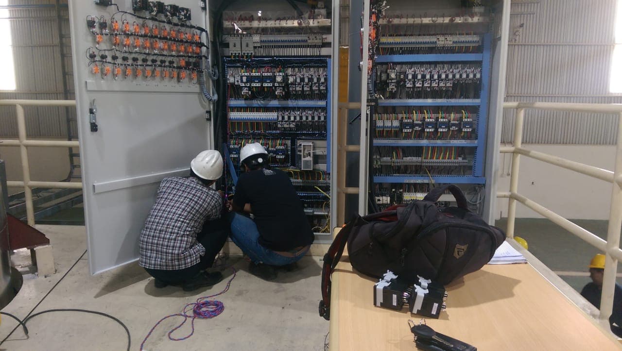 Panel MCC Industrial